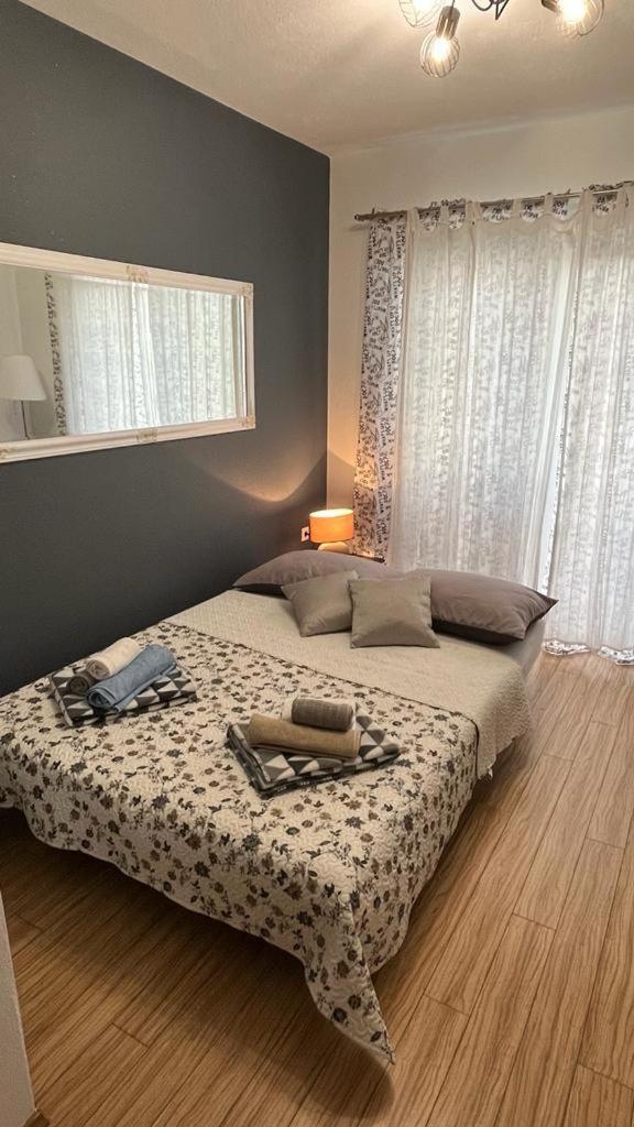Casa Del Mare Apartment Комарна Екстериор снимка