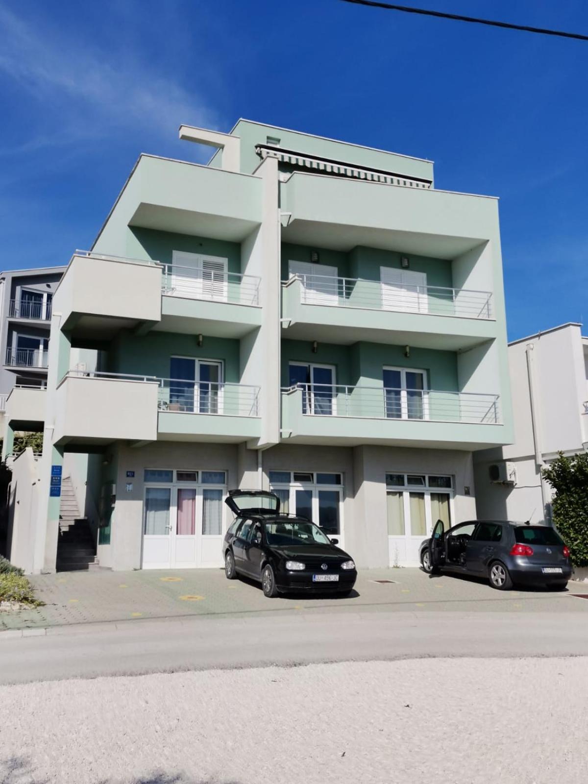 Casa Del Mare Apartment Комарна Екстериор снимка