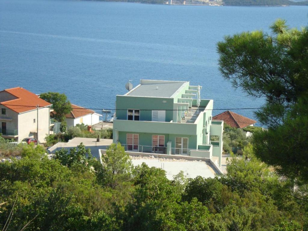Casa Del Mare Apartment Комарна Екстериор снимка
