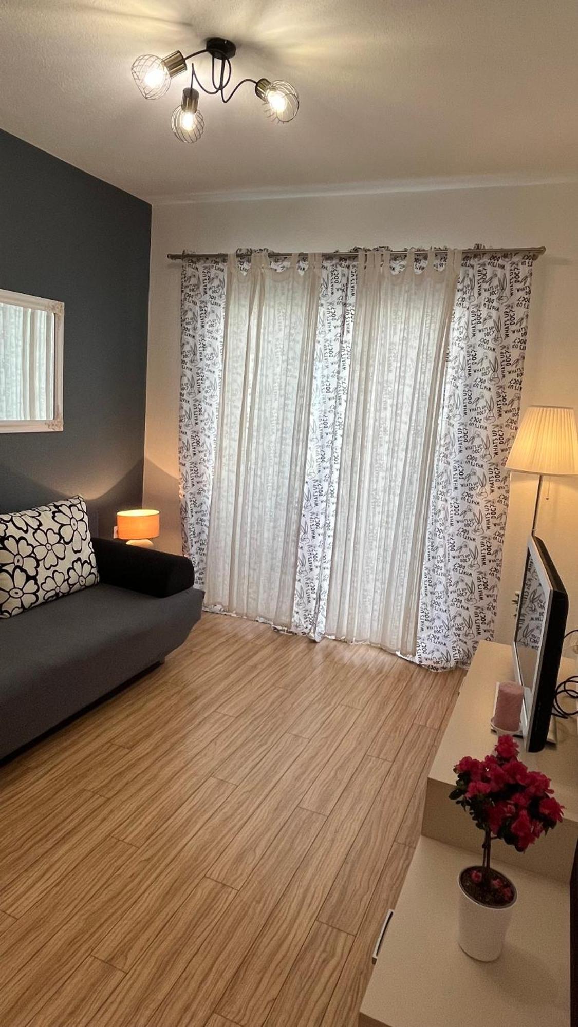Casa Del Mare Apartment Комарна Екстериор снимка