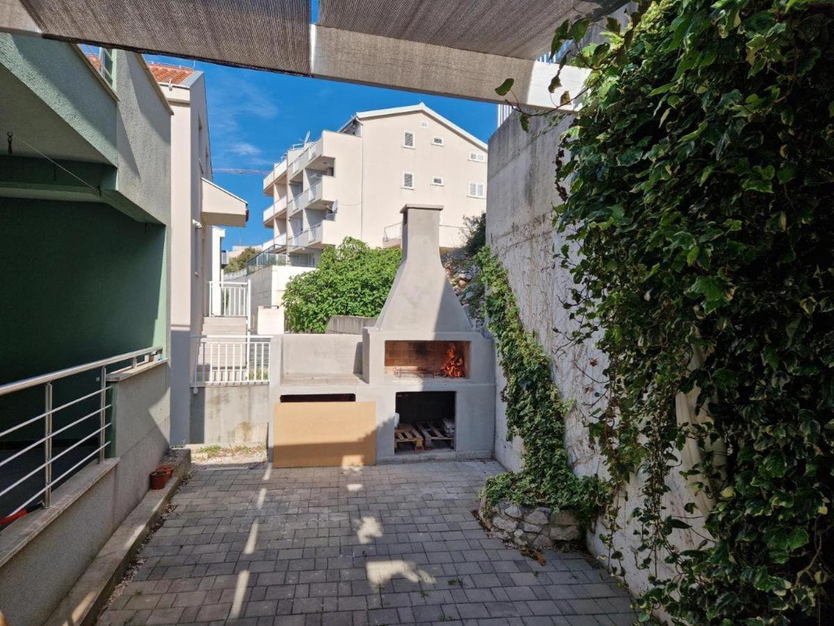 Casa Del Mare Apartment Комарна Екстериор снимка